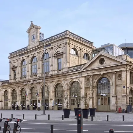 2 Proche Metro & Tram Roubaix